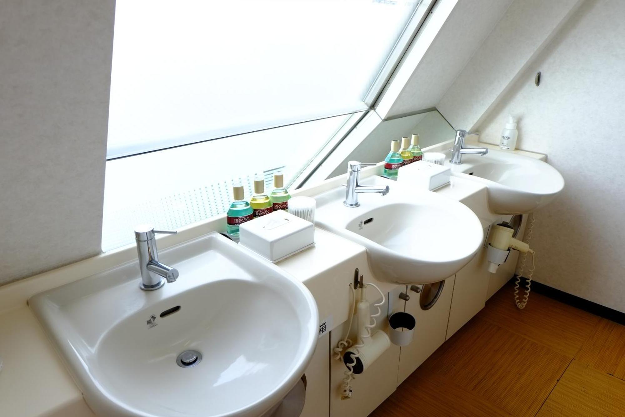 Hotel Check In Shimbashi Tokyo Luaran gambar